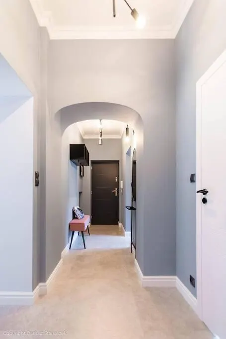 Gorgeous Historic Tenement Apt. - New Town Square! Βαρσοβία Πολωνία